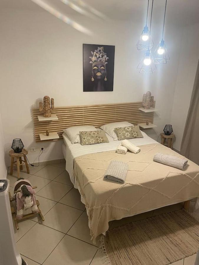 Appartement Proche Gare Tgv Nimes Exterior photo